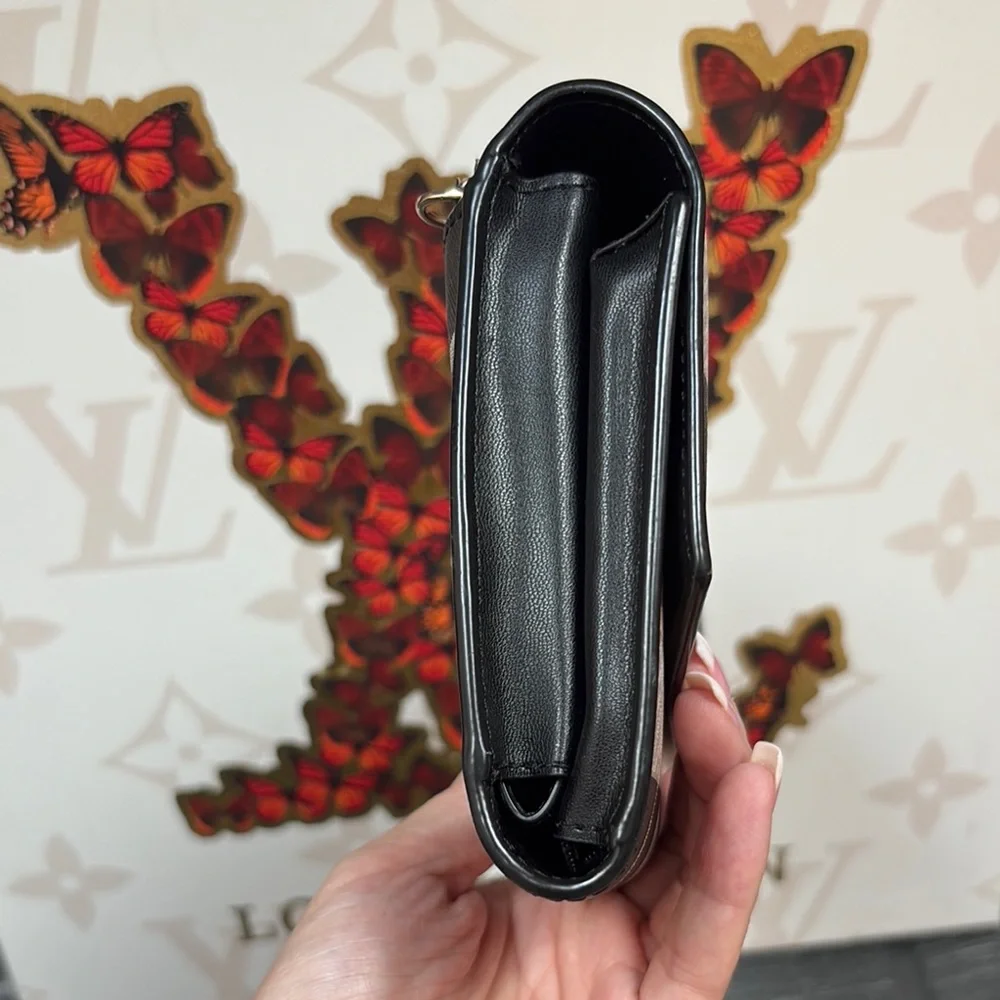Kate Spade Crossbody Wallet